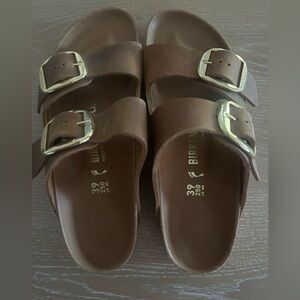 Brown leather big buckle